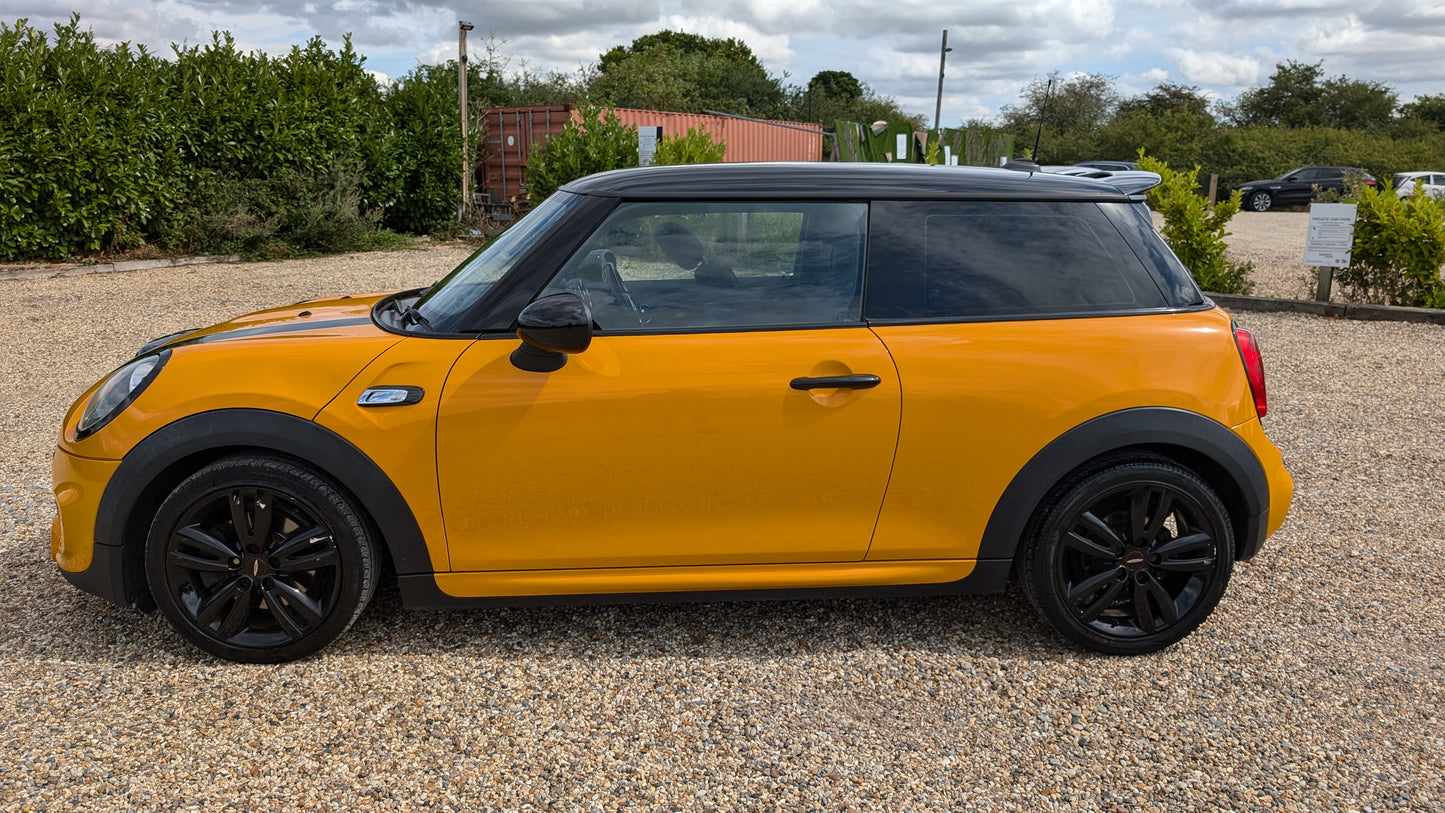 Mini Cooper S - John Cooper Works